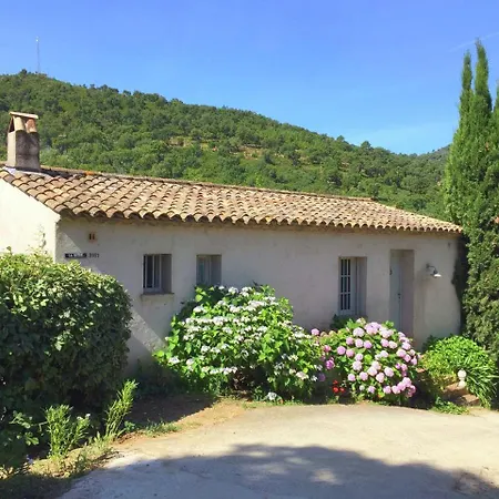 Country-side Holiday In With Swimming Pool *