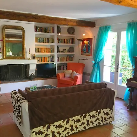 Villa Country-side Holiday In With Swimming Pool